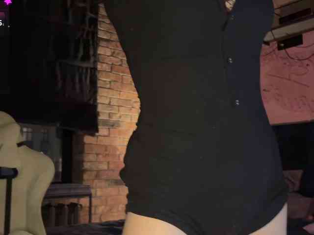 -Your-Michelle- webcam