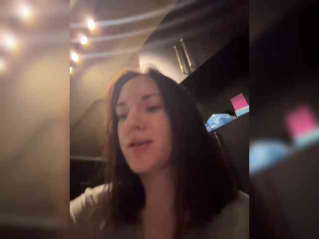 -Your-Michelle- webcam
