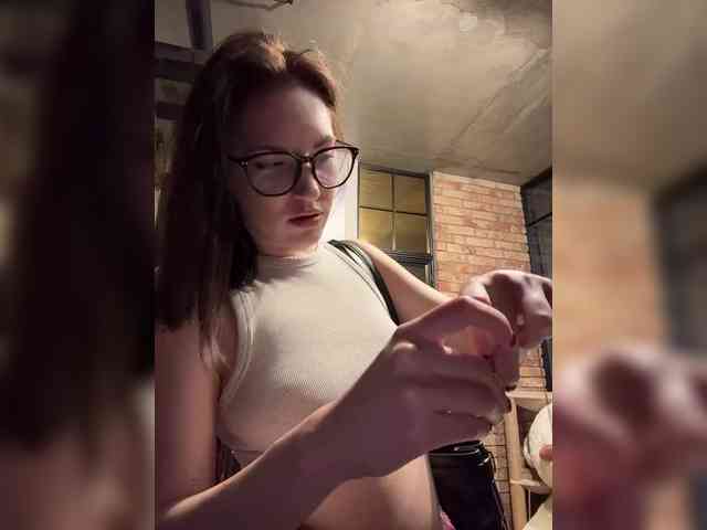 -Your-Michelle- webcam