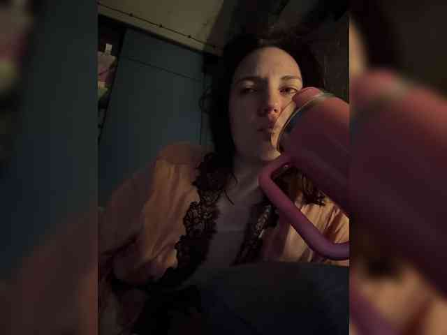 -Your-Michelle- webcam