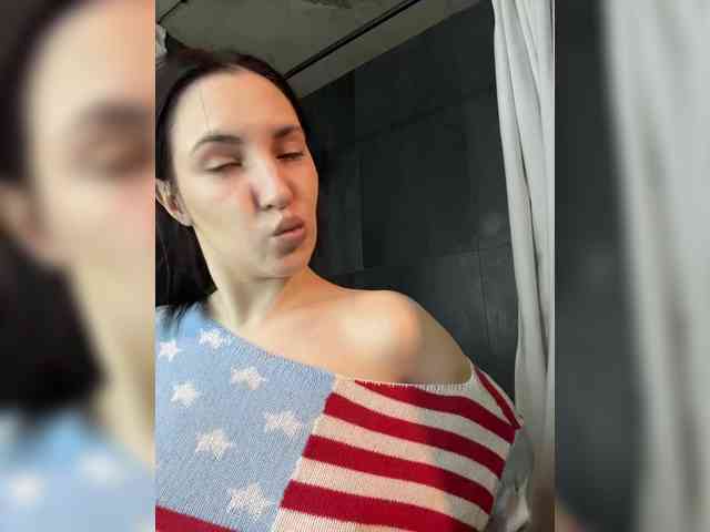 -Your-Michelle- webcam