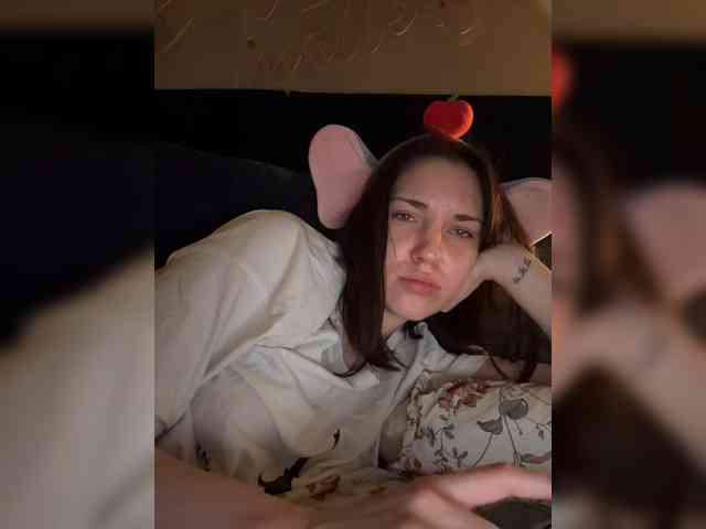 -Your-Michelle- webcam