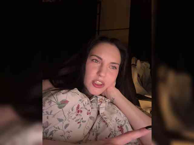 -Your-Michelle- webcam