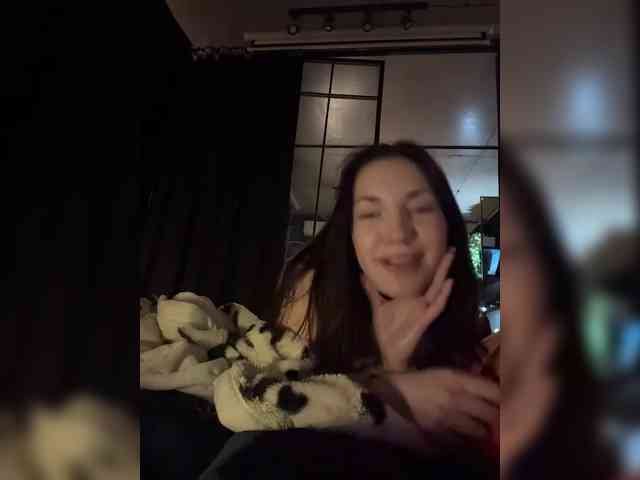 -Your-Michelle- webcam