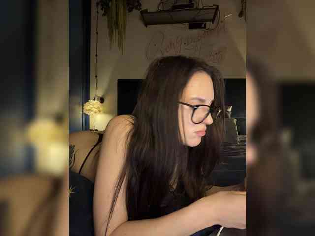 -Your-Michelle- webcam