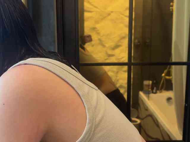 -Your-Michelle- webcam