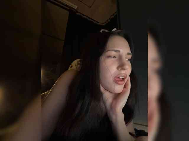 -Your-Michelle- webcam