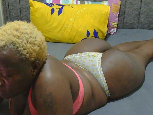 Naughty-pussy1 live webcam show