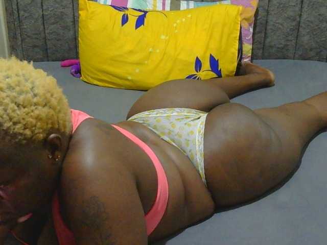 Naughty-pussy1 live webcam show