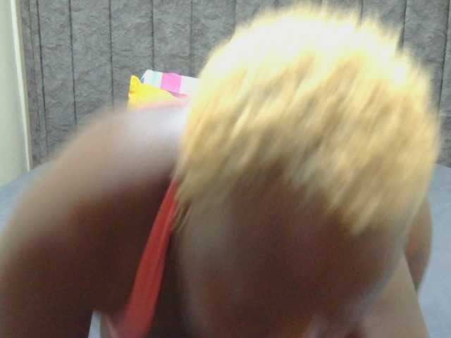 Naughty-pussy1 live webcam show
