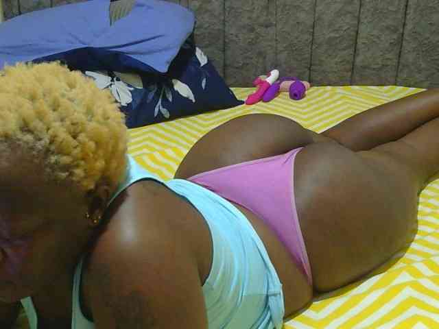 Naughty-pussy1 webcam