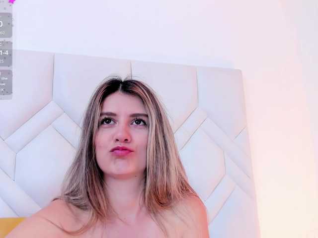 BlondieCutee live cam on BongaCams