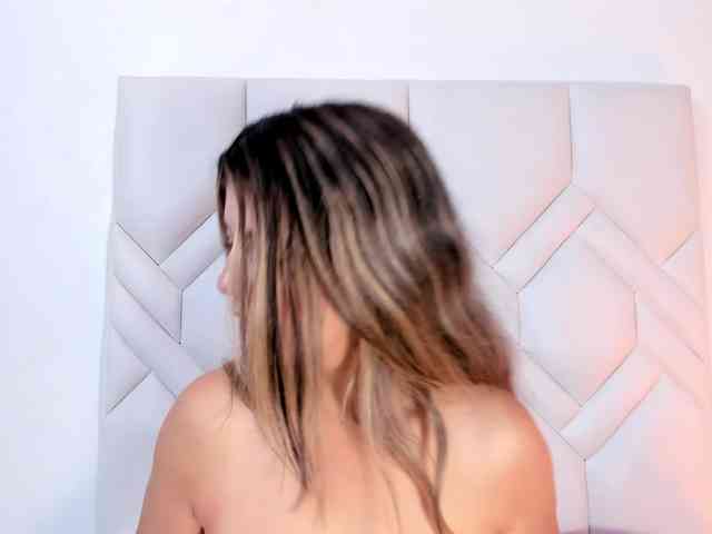 BlondieCutee webcam