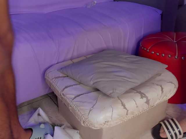 Bemylover11 Live Cam and Statistics on UnifiedCams
