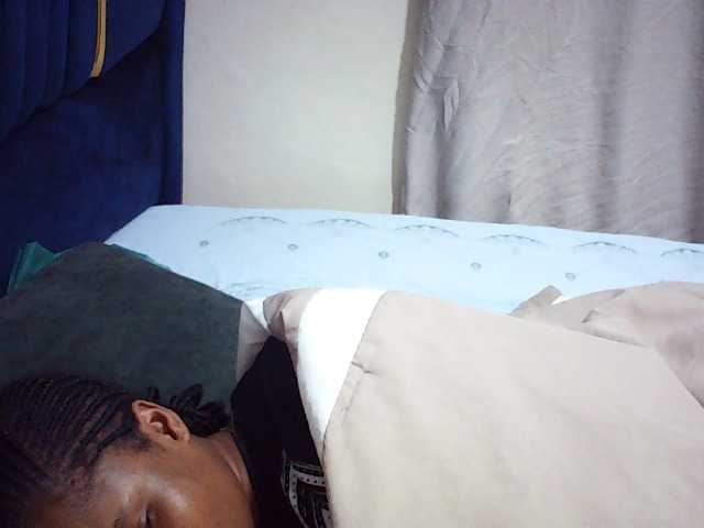 Molient123 live cam on BongaCams