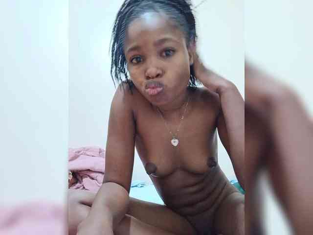 Molient123 webcam