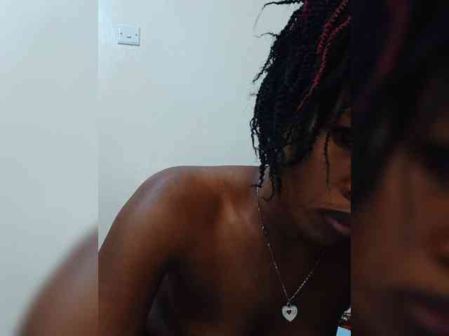 Molient123 webcam