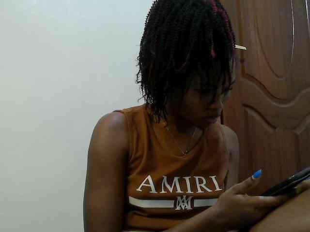 Molient123 webcam