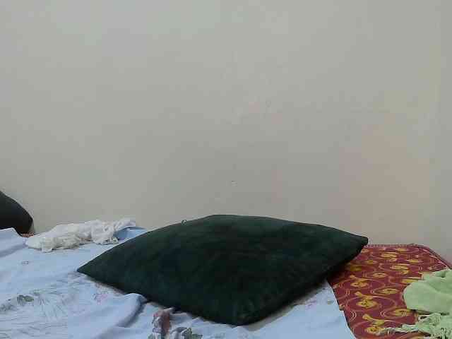 Molient123 webcam