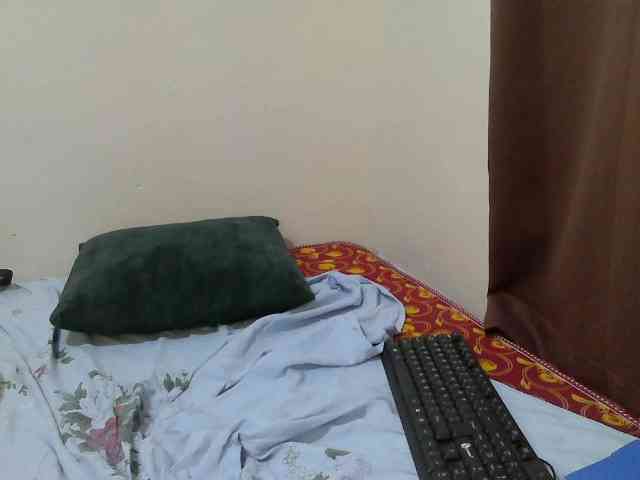 Molient123 webcam