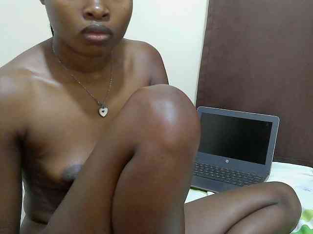 Molient123 webcam