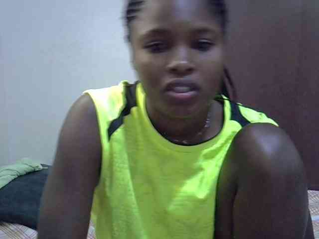 Molient123 Live Webcam on BongaCams