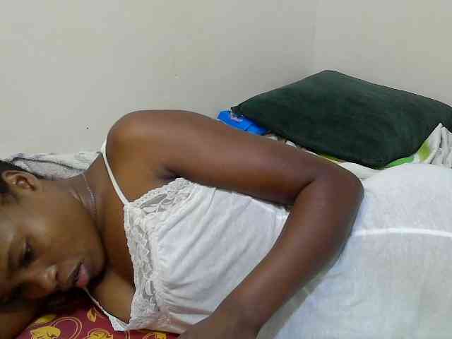 Molient123 webcam