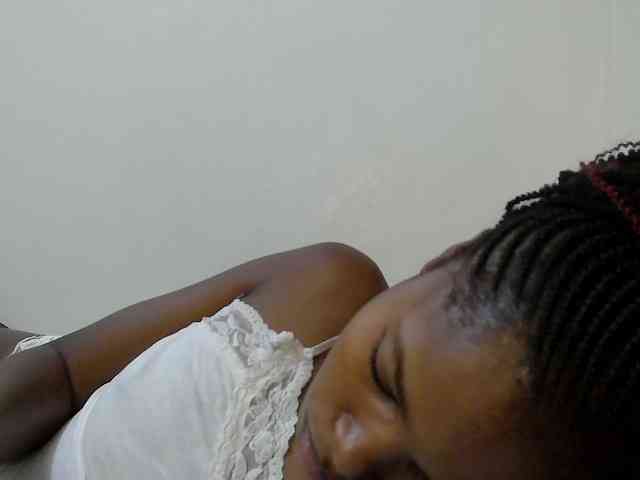 Molient123 webcam