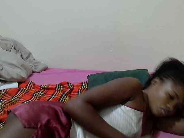 Molient123 webcam