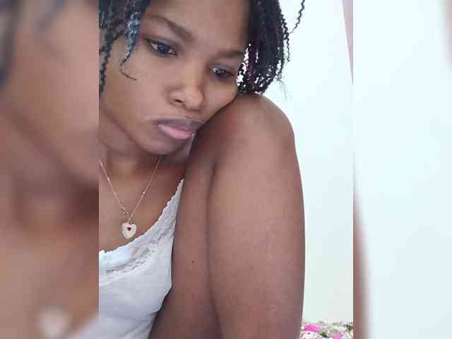 Molient123 webcam