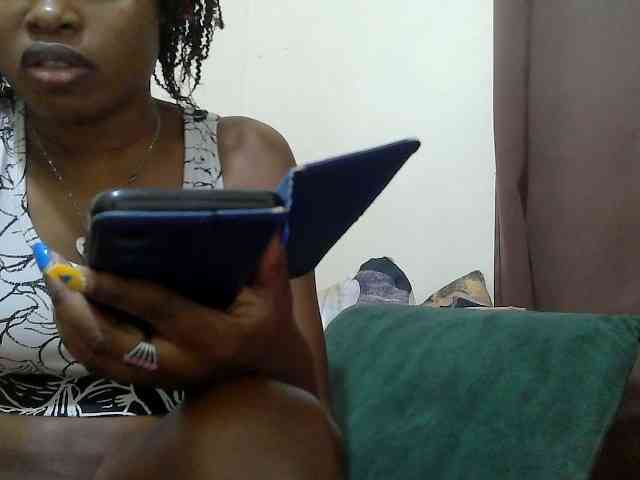 Molient123 webcam