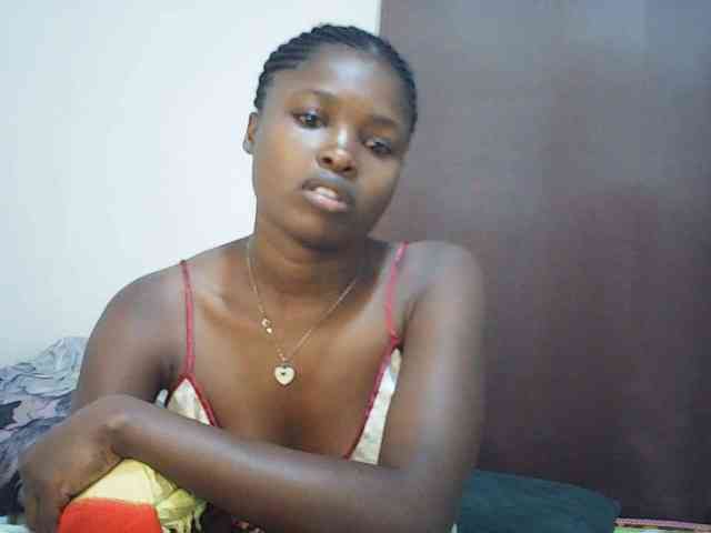 Molient123 Live Webcam on BongaCams