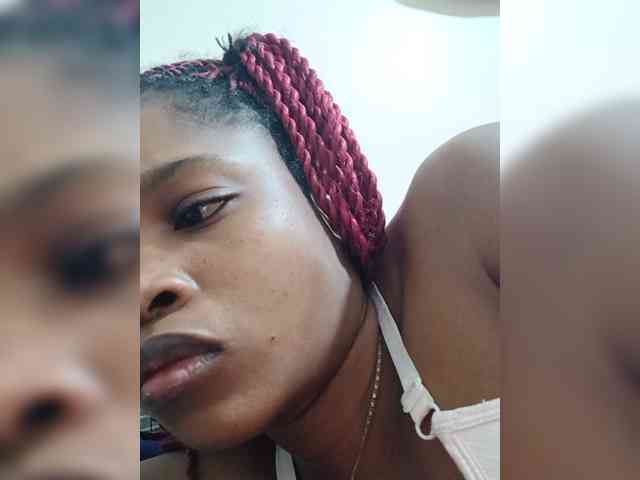 Molient123 webcam