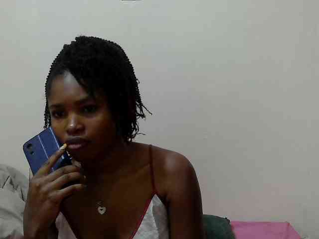Molient123 webcam