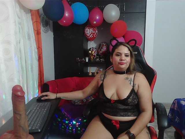 rous-kinky live cam on BongaCams