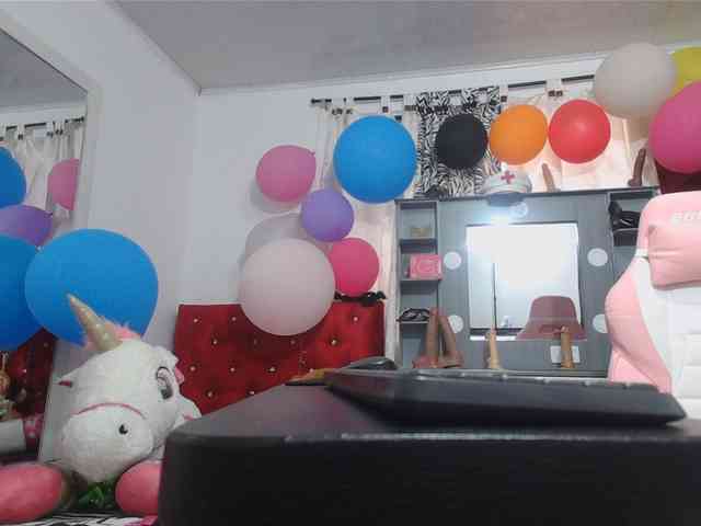 rous-kinky webcam