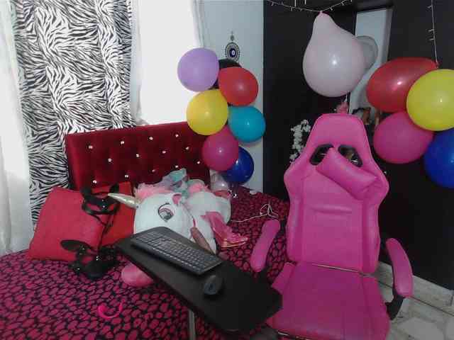 rous-kinky webcam
