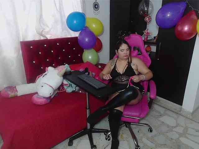 rous-kinky webcam