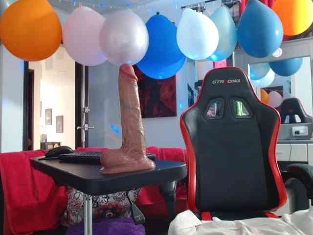 rous-kinky webcam