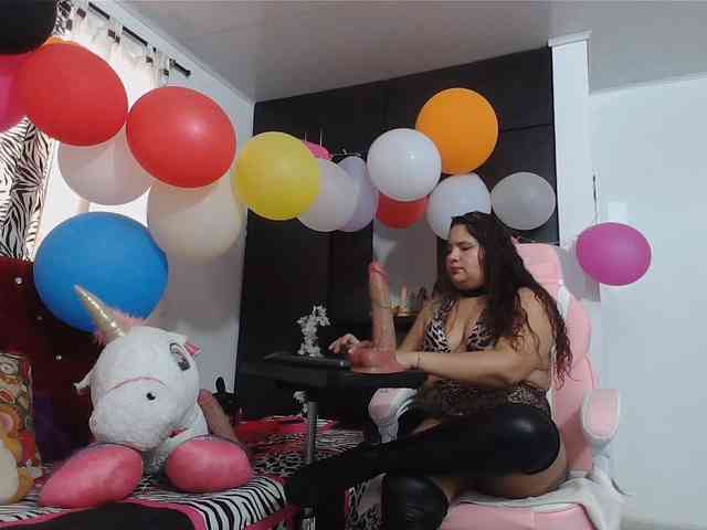 rous-kinky webcam