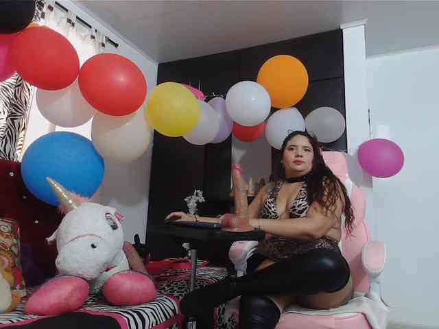rous-kinky webcam