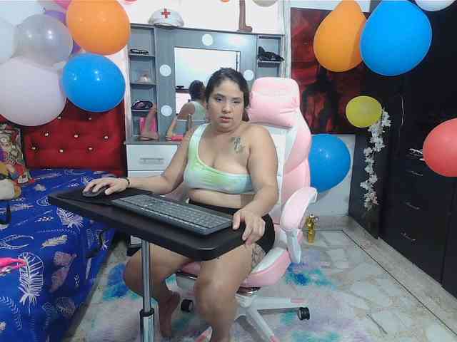 rous-kinky webcam