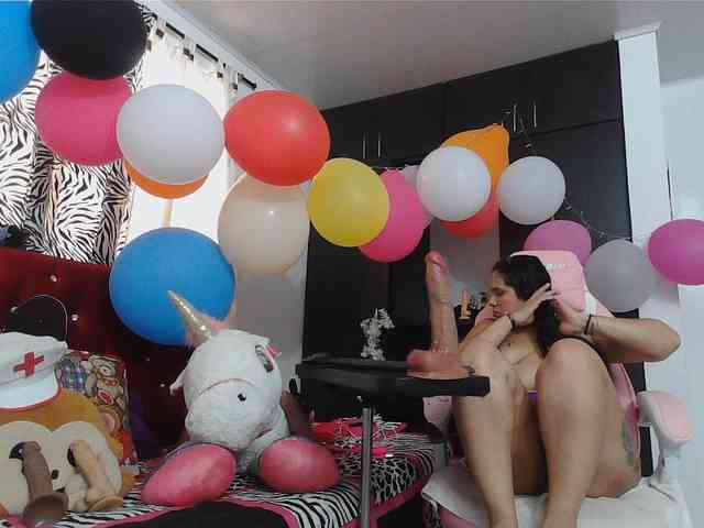 rous-kinky webcam