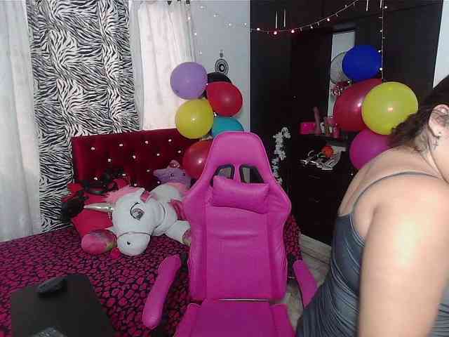 rous-kinky webcam