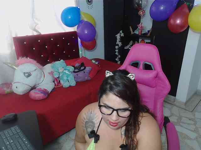 rous-kinky webcam