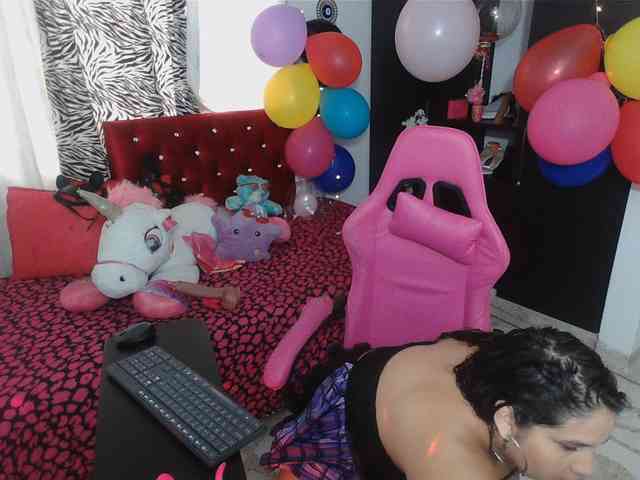 rous-kinky webcam