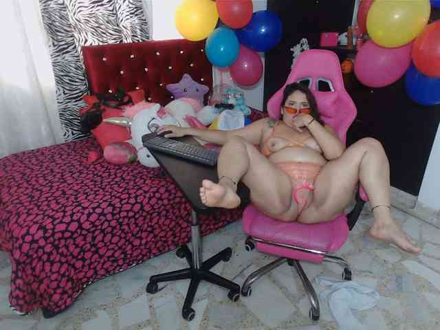 rous-kinky webcam