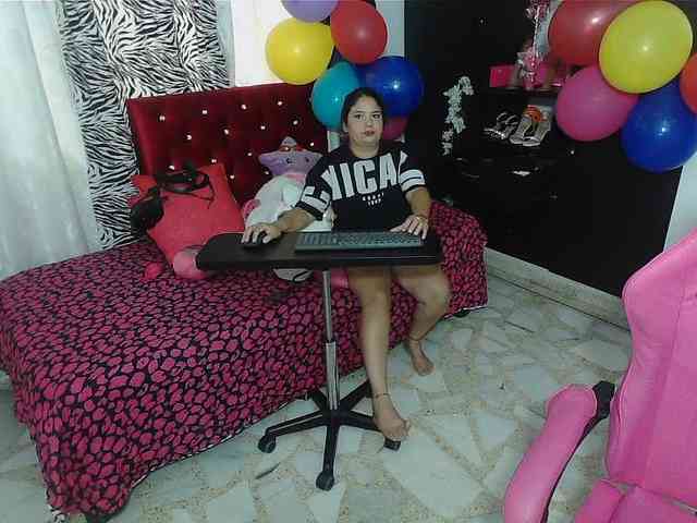 rous-kinky webcam