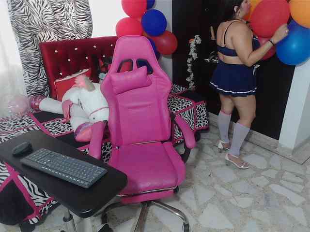 rous-kinky webcam