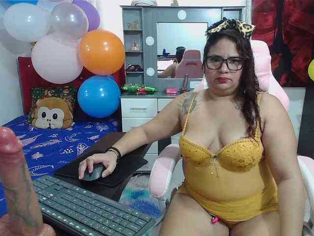 rous-kinky webcam